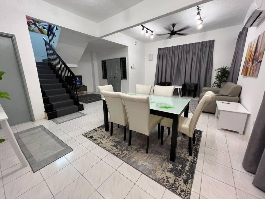 Rumah Melati By Impian Homestay Klia-Salak Tinggi-Nilai Сепанг Экстерьер фото